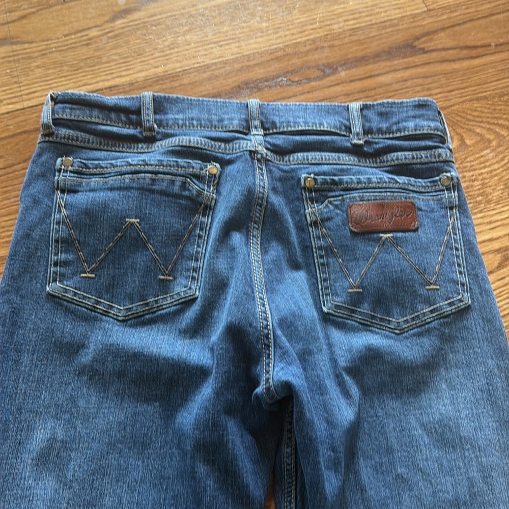 Wrangler Retro Slim Boot 32x34 - Picture 3 of 5